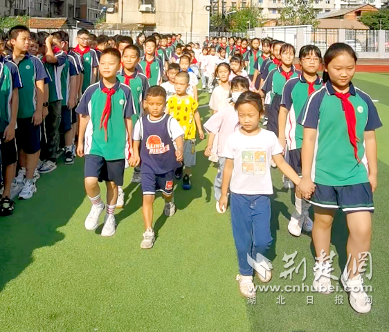 嘉禾园小学寄语学子逐梦未来 奋斗新学年