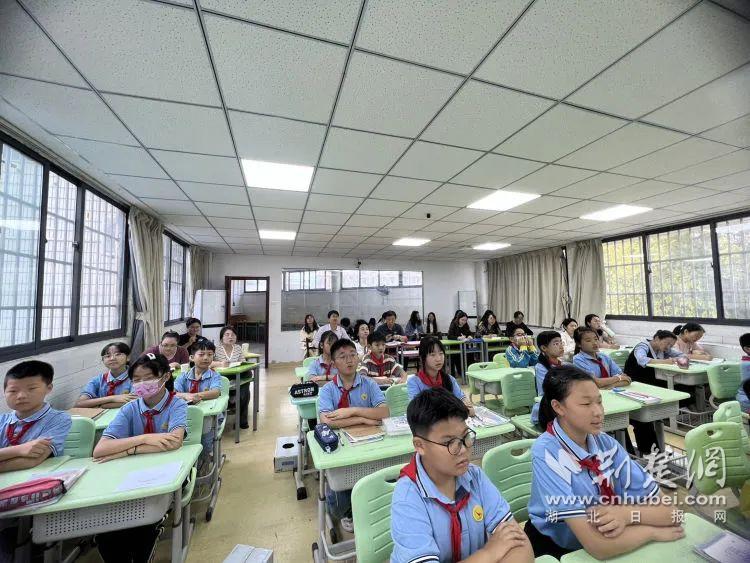 东西湖1.jpg