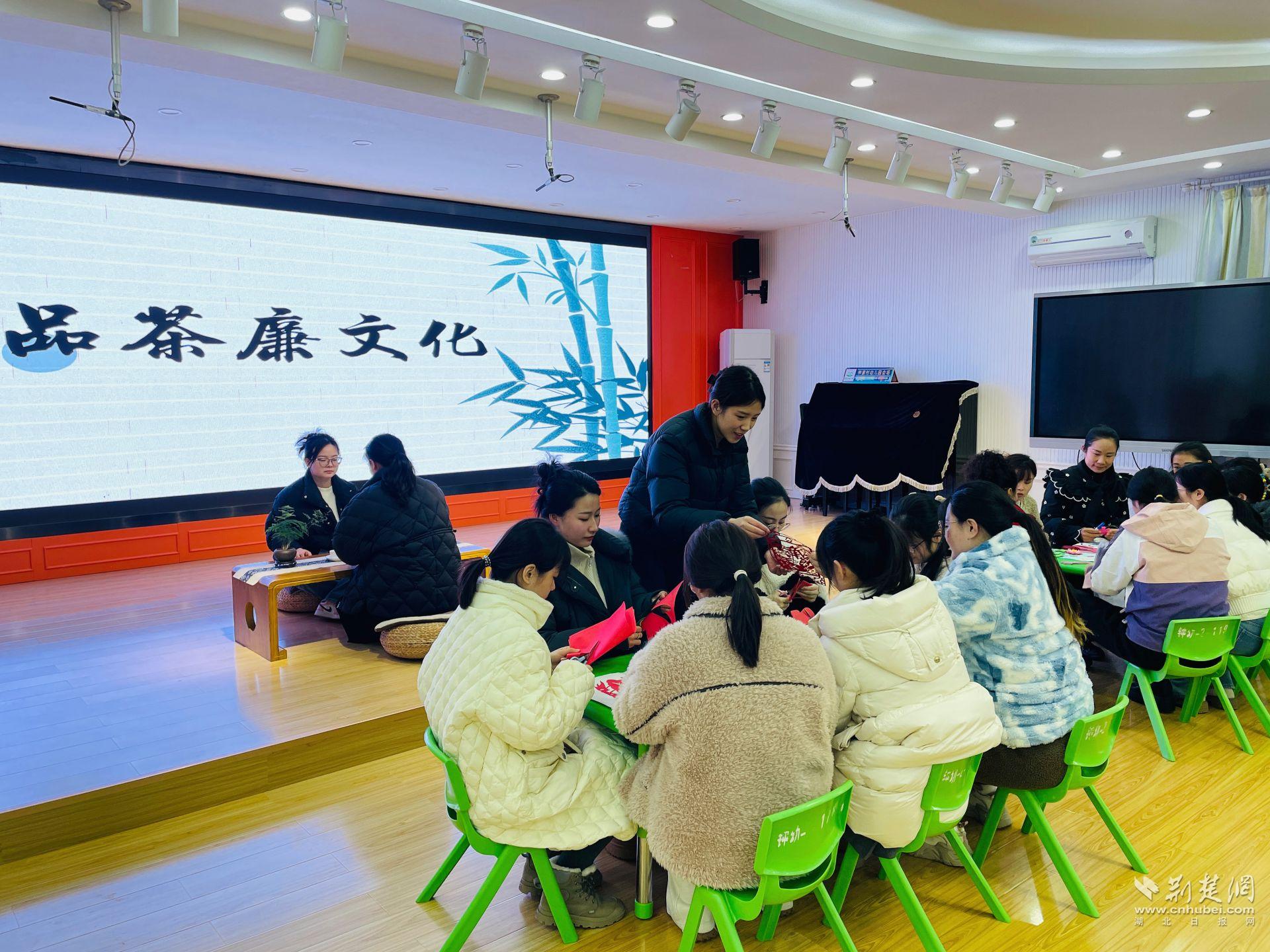 钟家村1.png.png