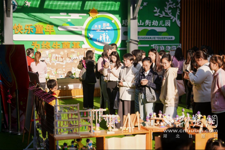 从“育儿”到“育儿”，武汉幼教在老街探索“