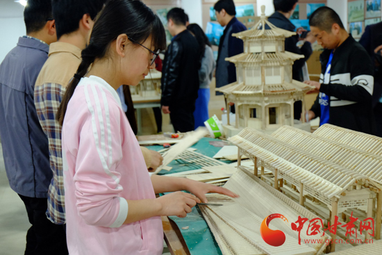 鲁班精神点亮校园 校企合作推动教育发展(图)