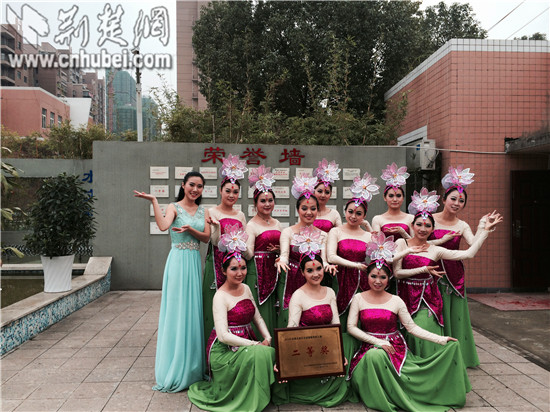 光谷五小夺得东湖高新区首届教师舞蹈大赛二等