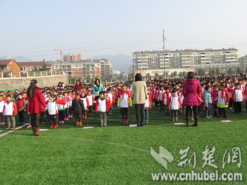 黄石铜都小学以五个一活动为抓手上好开学第