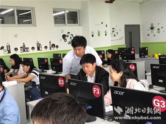 武汉市中小学创在基层创客教育师资培训东湖