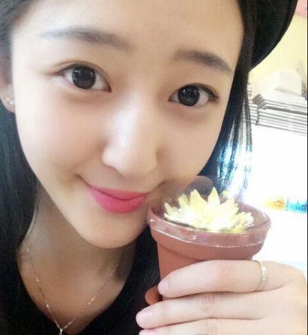 17岁艺考女生颜值爆表 宅男直呼太美我不敢看