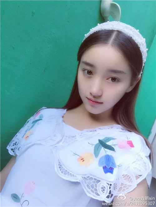 18岁中戏美女学霸 清纯可人爆红网络_荆楚网