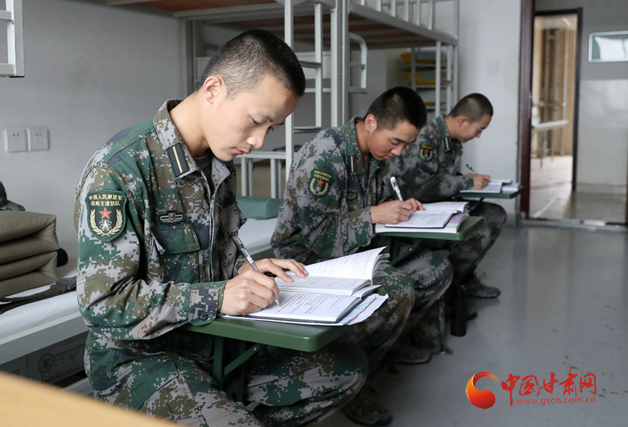 2019全国网络媒体甘肃高校行我们不一样有一种青春叫做兰资环士官生